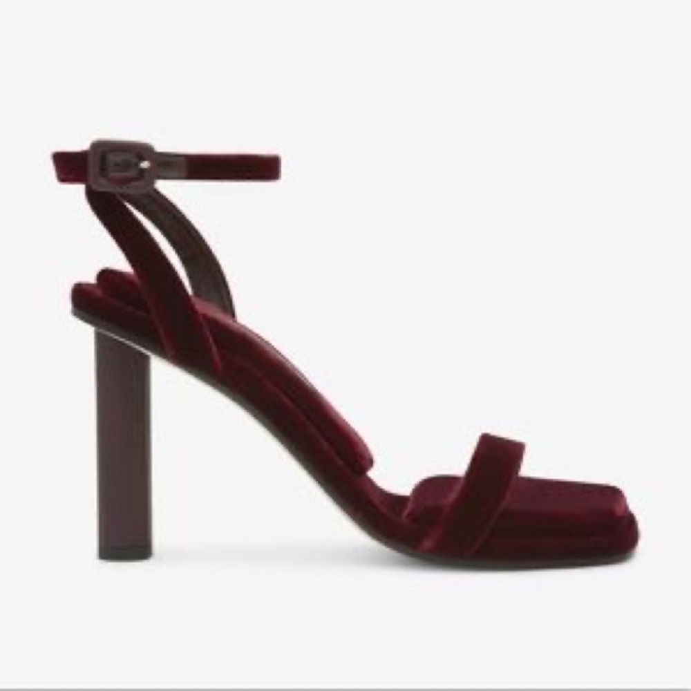 Tamara Mellon Solar 100 Burgundy Velvet Sandals- sz39
